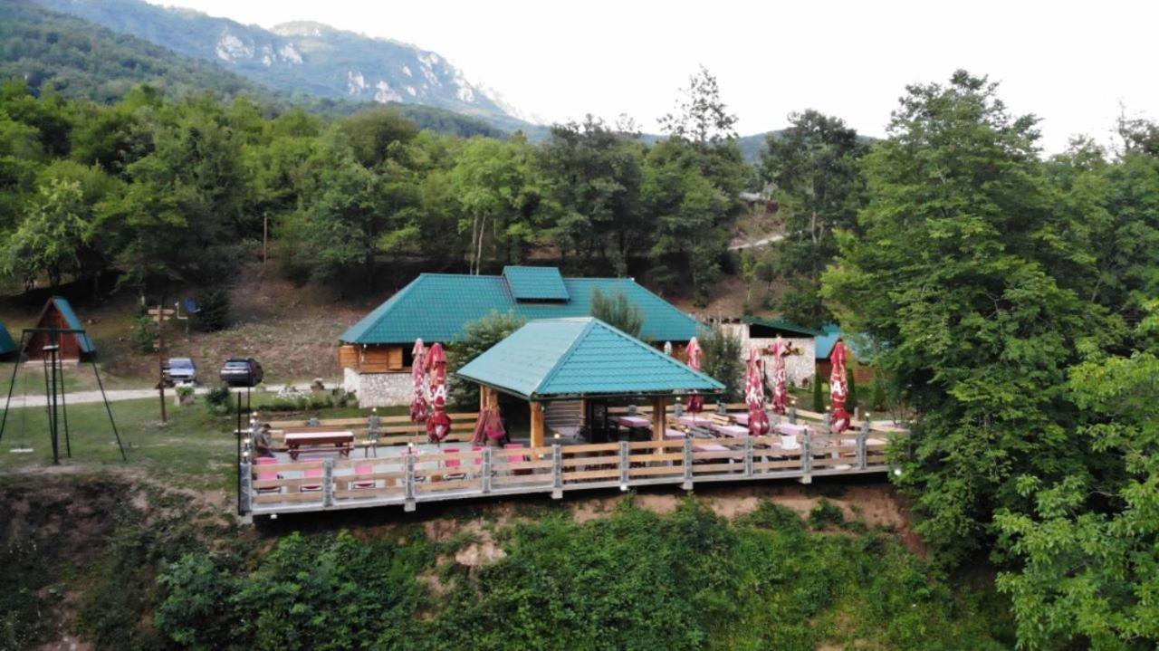 Rafting Tara Camp Highlander Hotell Bastasi Exteriör bild
