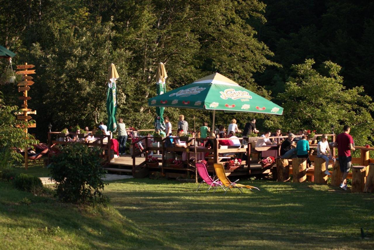 Rafting Tara Camp Highlander Hotell Bastasi Exteriör bild
